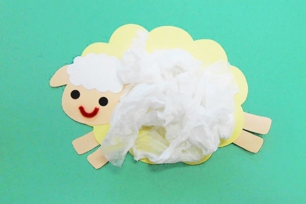 お花紙で作れます。「壁掛け製作「ひつじ」」